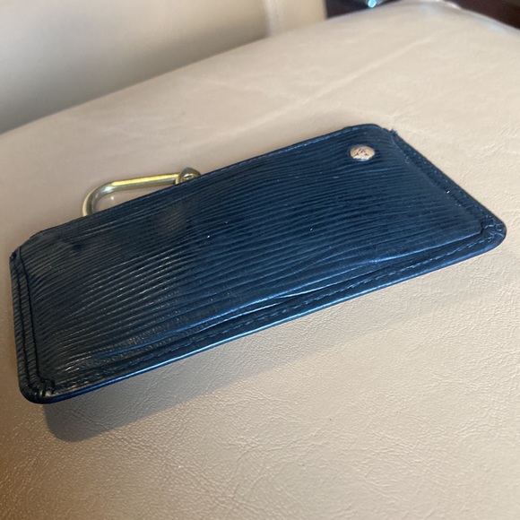 Louis Vuitton Zip Card Key Case, Black Epi Leather, Preowned , CA0063 - Picture 9 of 15